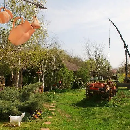 农家乐 Etno Kuca Deram *