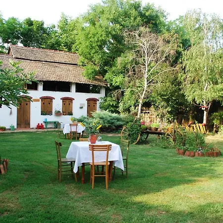 Etno Kuca Deram ファームステイ *