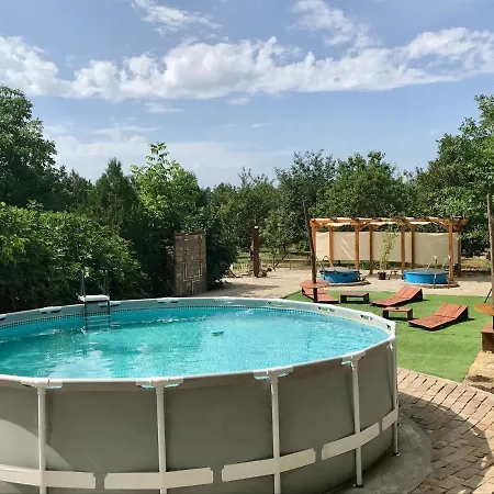 Etno Kuca Deram 农家乐