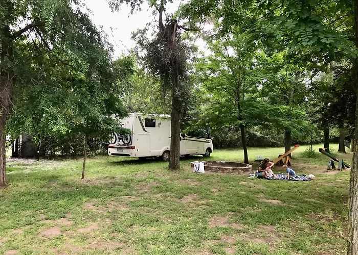 Etno Kuca Deram Smještaj na farmi Mokrin